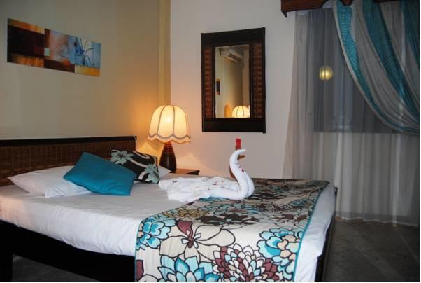 Aida Beach Hotel & Apartments - Ел Аламейн Екстериор снимка
